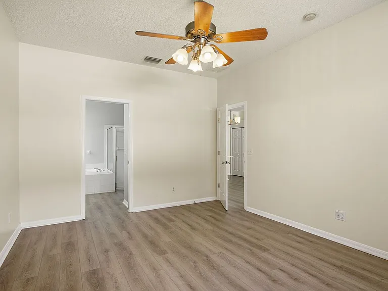 10301 Beneva Dr — Photo 22