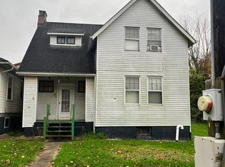 17 3rd St, Beech Bottom, WV 26030