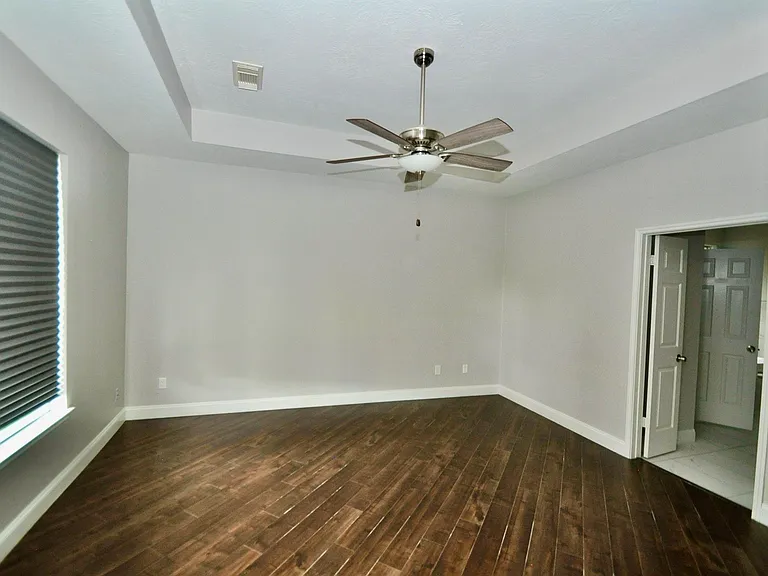 8819 Hedgestone Ct — Photo 14