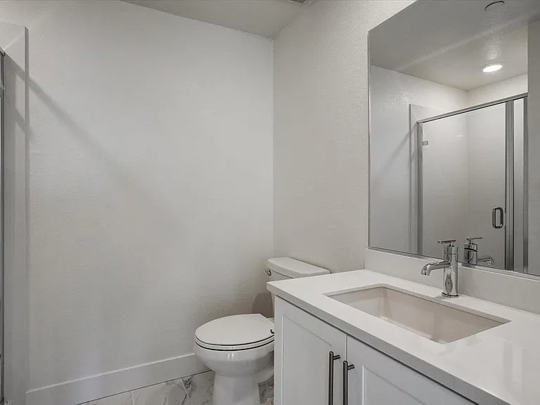12101 Almeria Way — Photo 24