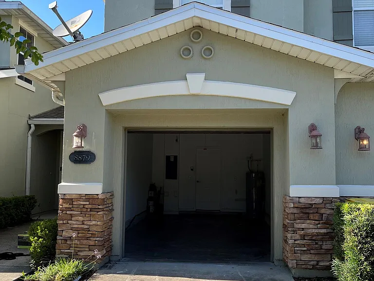 8879 Inlet Bluff Dr — Photo 1