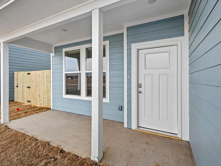 158 S Broyles St — Photo 25