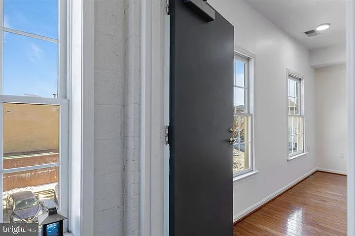 232 Main St #4 — Photo 18