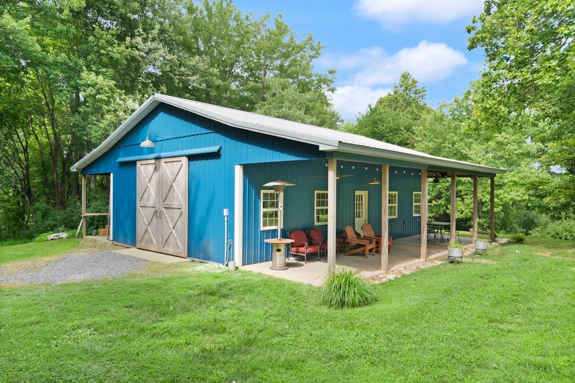 next background image