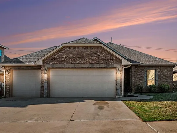 12704 NW 5th St, Yukon, OK 73099