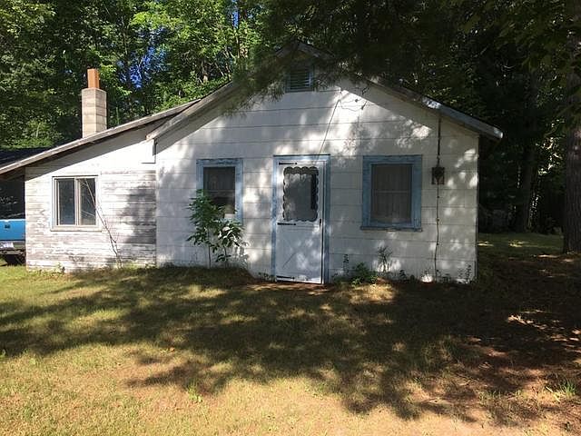 1st image of 2724 Lakeshore Dr