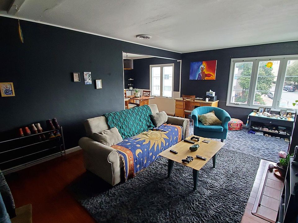 1st image of 2255 Park Blvd #225