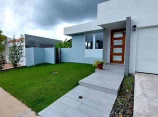 J 11 Juno St, Bayamon, PR 00957