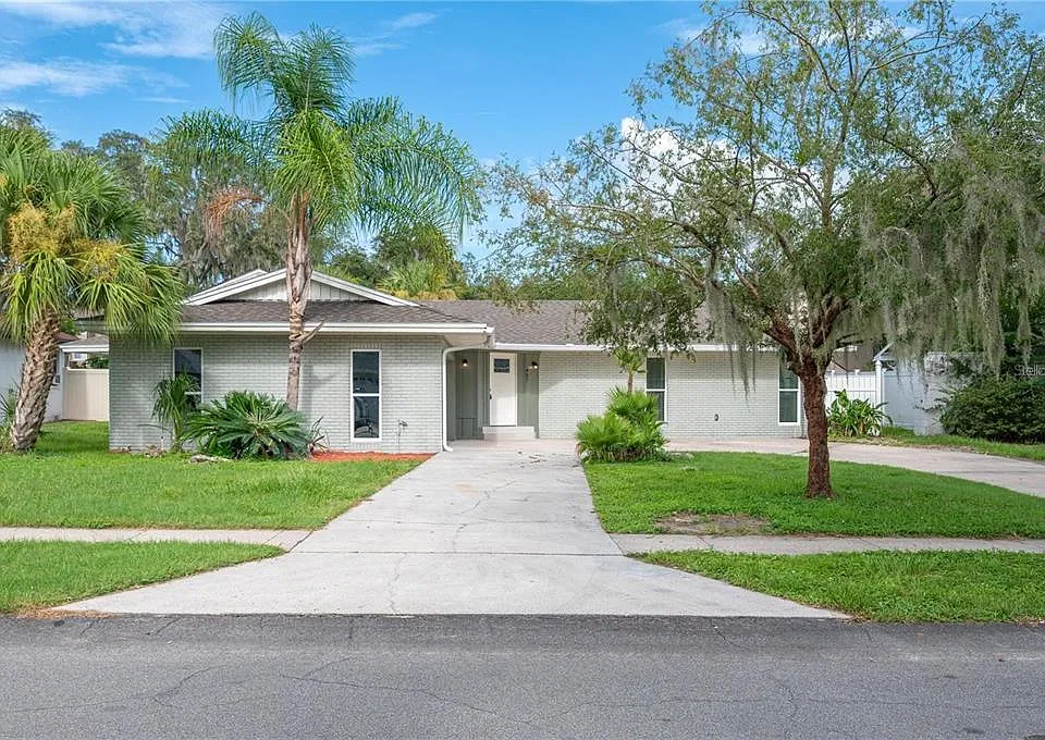 407 Princess Pl