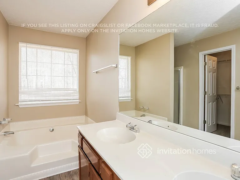 5235 Forest View Trl — Photo 12