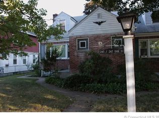 245 Oak St, Manchester, CT 06040
