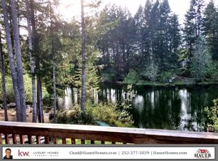 610 E Emerald Lake Dr E, Grapeview, WA 98546