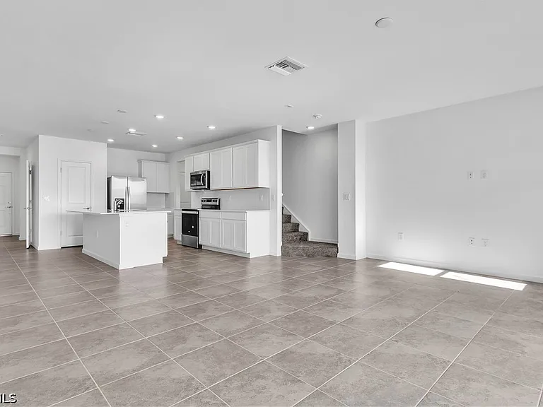 1424 Weeping Willow Ct — Photo 20