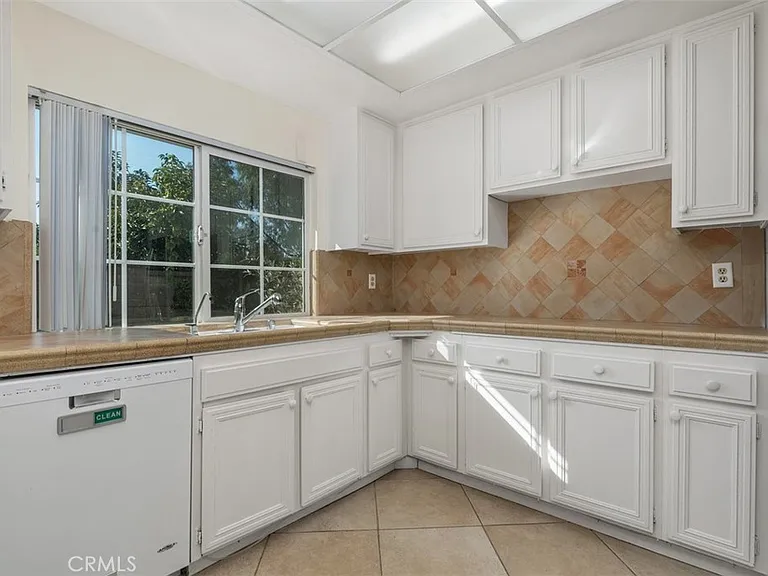 16 Duane — Photo 13
