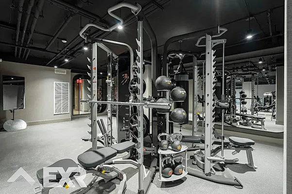 Rented by EXR | media 27