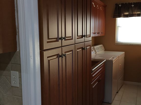 5th image of 1204 Wild Feather Ln