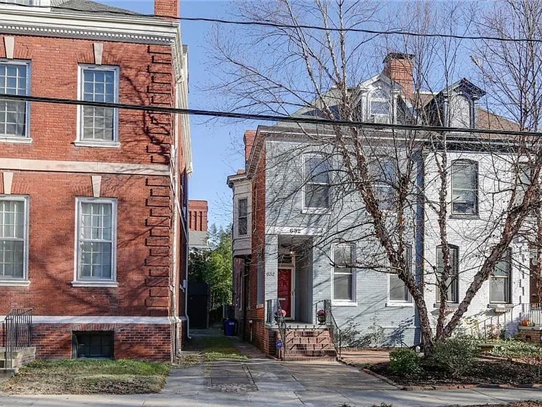 632 Redgate Ave — Photo 2