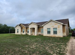 18723 County Road 5736, Castroville, TX 78009