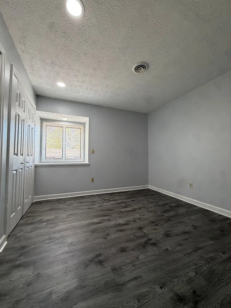 Avanti Apartments — Photo 3