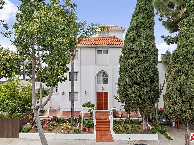 1338 Yale St #C — Photo 3