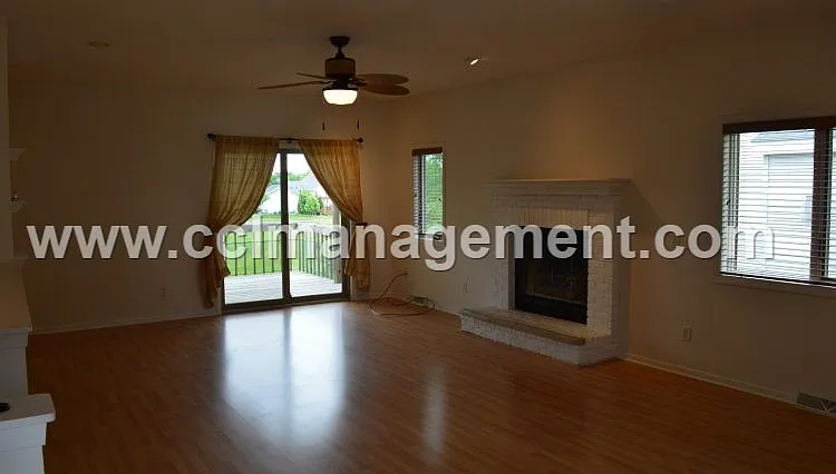 7329 Blue Maple Trl — Photo 13