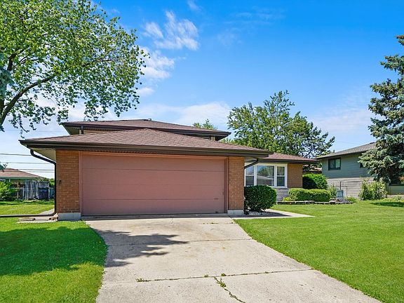 3rd image of 16820 Wausau Ct