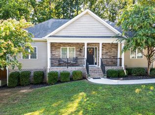 121 Seven Oaks Dr, Lynchburg, VA 24502