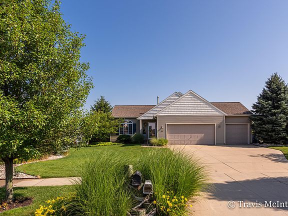2nd image of 2037 Waler Dr