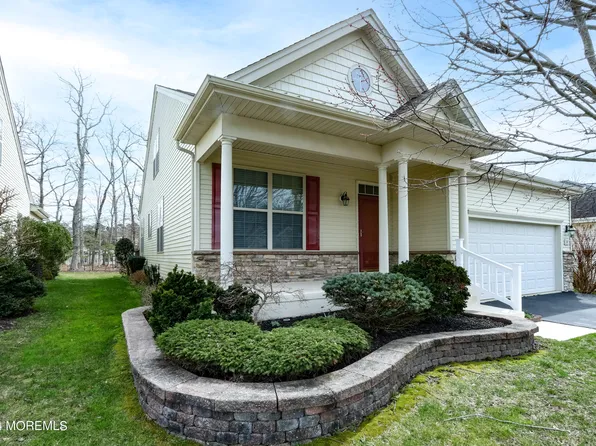 37 S Point Boulevard, Barnegat, NJ 08005