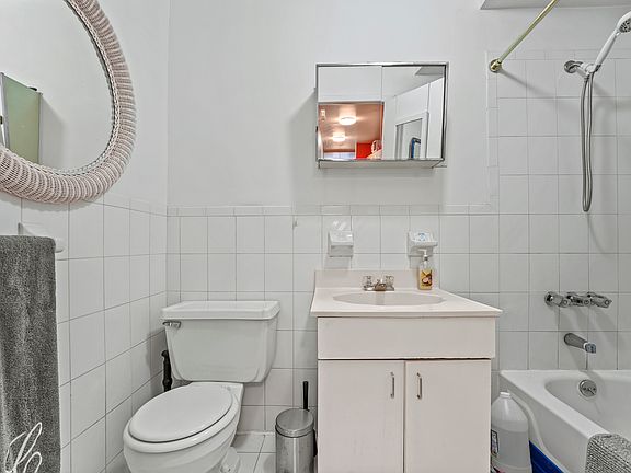 5th image of 26 Cornelia St APT 11