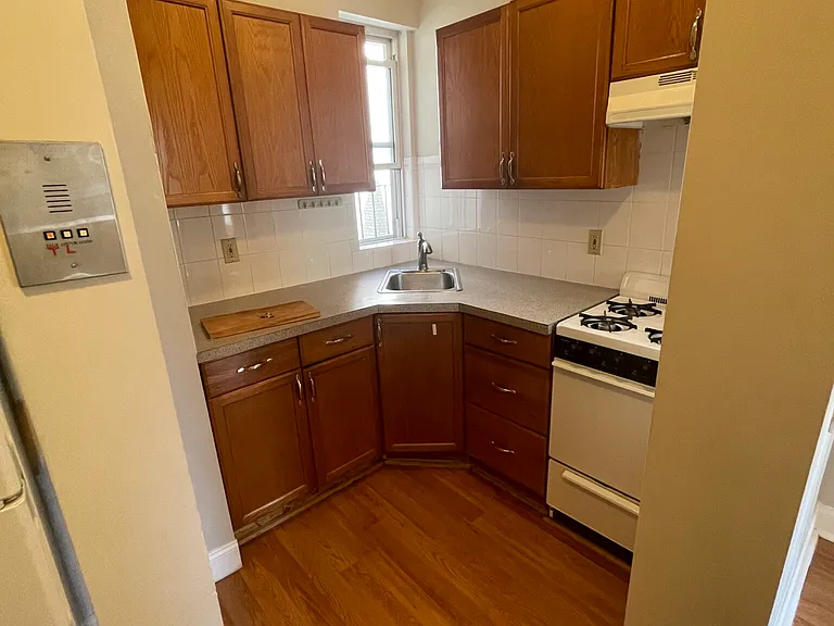 1193 Commonwealth Ave #7 — Photo 14