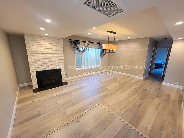 1728 Lake St — Photo 22
