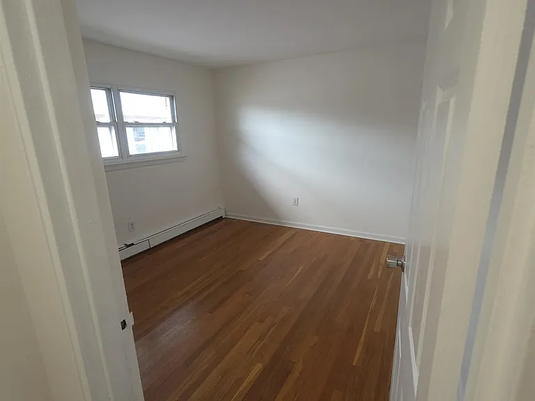 4325 Meadowview Ave #204 — Photo 10