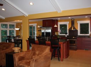 7368 Treeline Dr SE, Grand Rapids, MI 49546