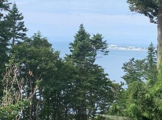 561 English Bluff Rd, Delta, BC V4M 2M9