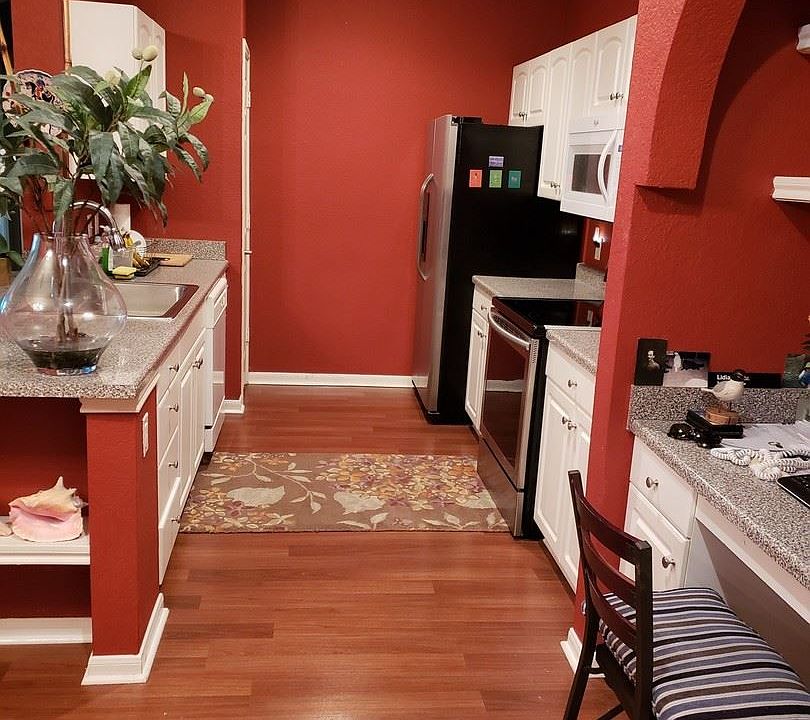 1st image of 860 N Orange Ave APT 139