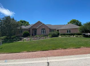 935 Deer Wood Ct, Oneida, WI 54155