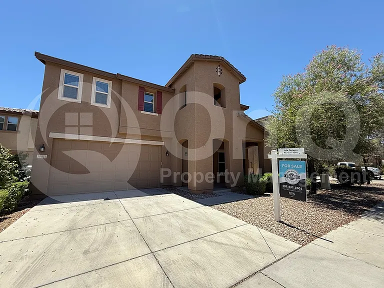 10821 W Elm St — Photo 2