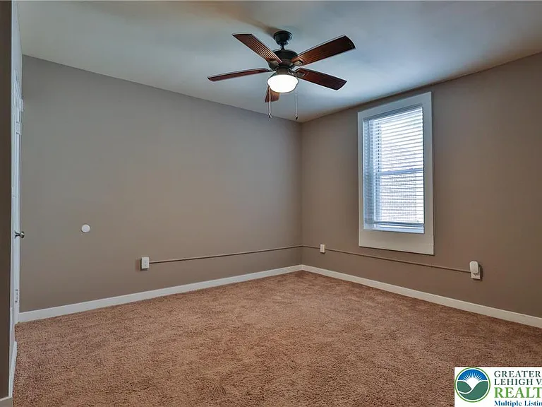 129 E Goepp St — Photo 18
