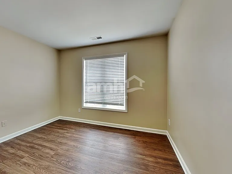 2033 Cartier Ruby Ln — Photo 16