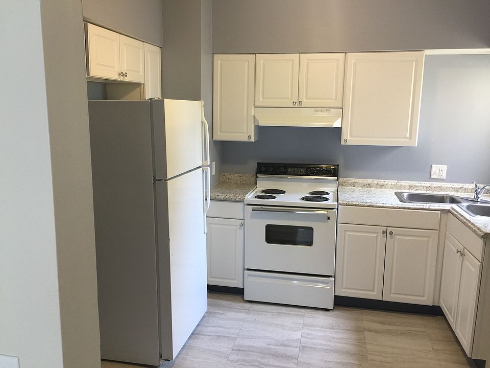 1st image of 54-56 Grand Ave #4