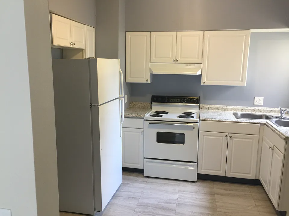 54-56 Grand Ave #4
