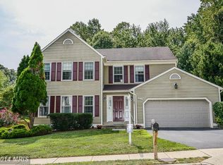 8615 Groveland Dr, Springfield, VA 22153