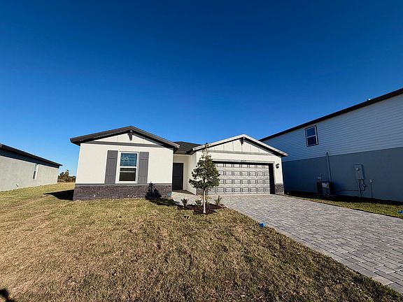 3rd image of 14215 SW New Dawn Road