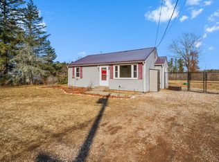 98 Quarry Rd, Granby, CT 06035