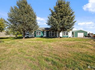 1646 Lake Rd, Burbank, WA 99323