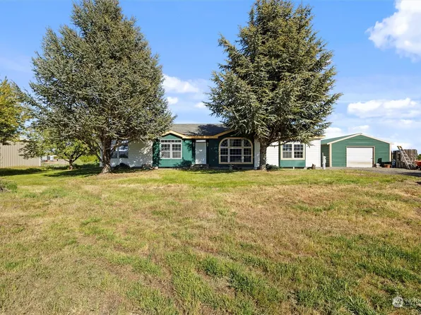 1646 Lake Rd, Burbank, WA 99323