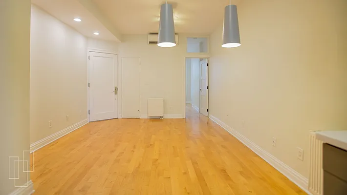 Rented by Garfield Realty  | media 16