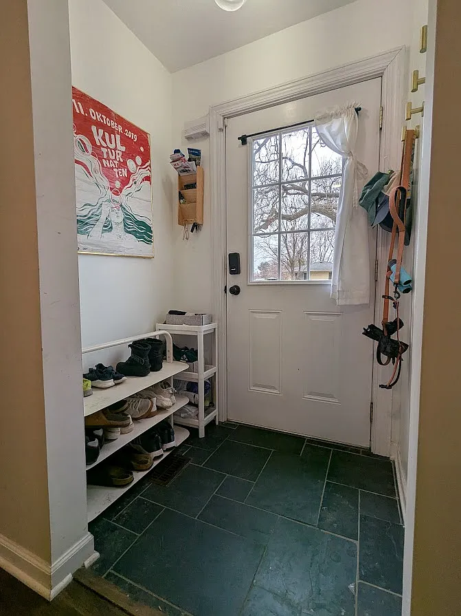 3 bed, 1382 sqft, $2,995 — Photo 4