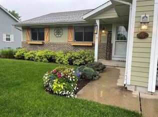 1197 King Arthur Ln, Bourbonnais, IL 60914